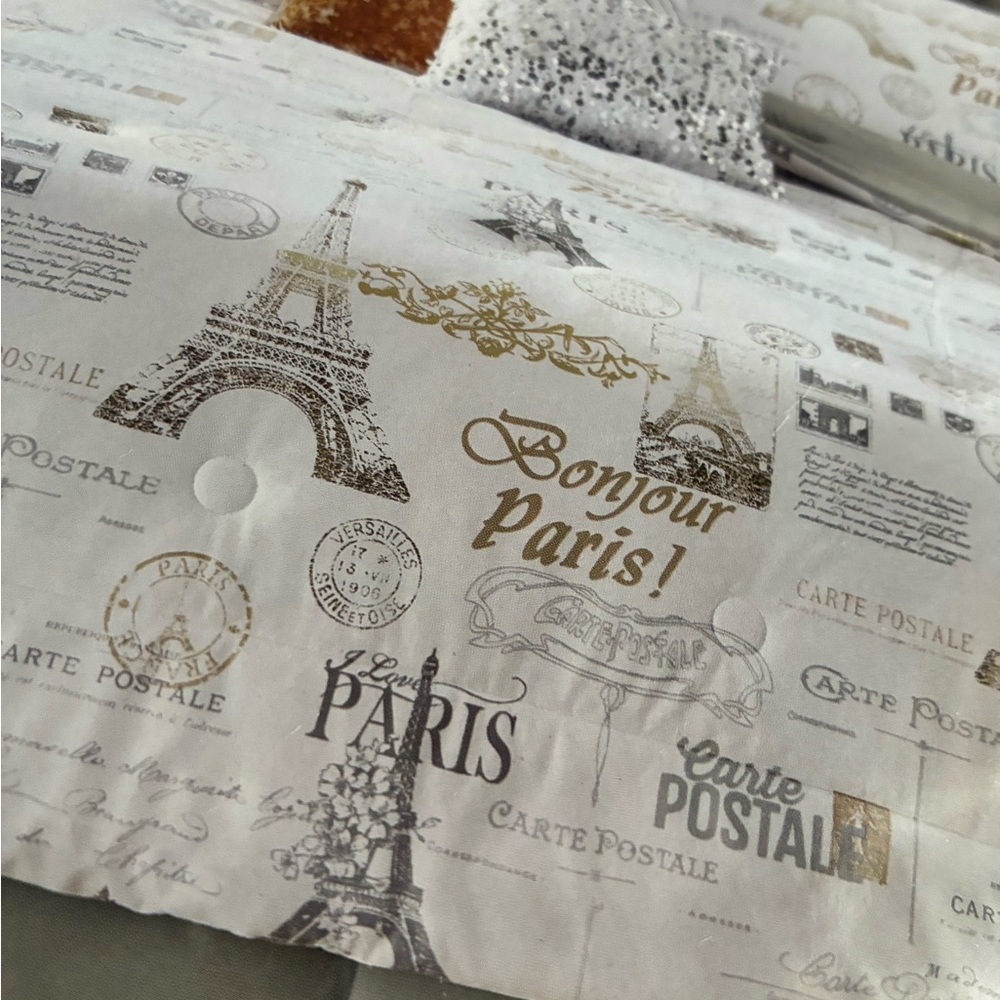Paris comforter set - Picture 13 of 16